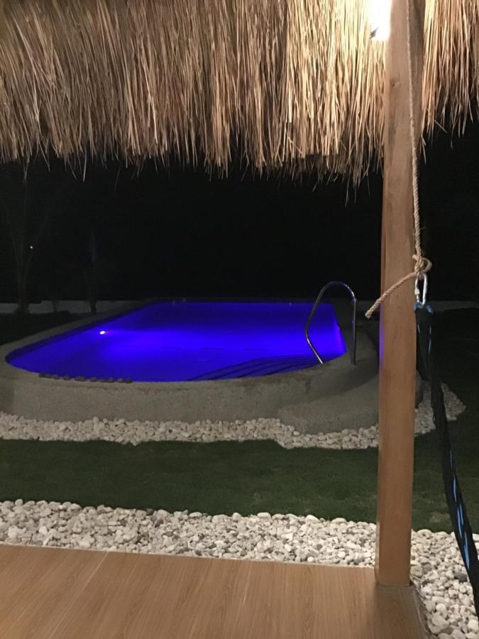 Bamboobeachvilla2 Ac New Oceanfront Pool Sunsetview Garden Kitchen Satellite Starlink Wi-Fi Dimiao Exteriör bild